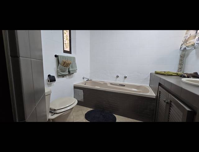4 BEDROOM DUPLEX FOR SALE IN ARCADIA